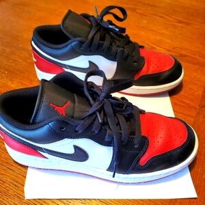 Nike Air Jordan 1 Low Bred Toe Kids Size 6 Red Black White